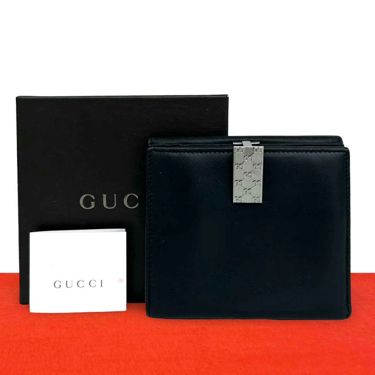 グッチ レザー二つ折り財布