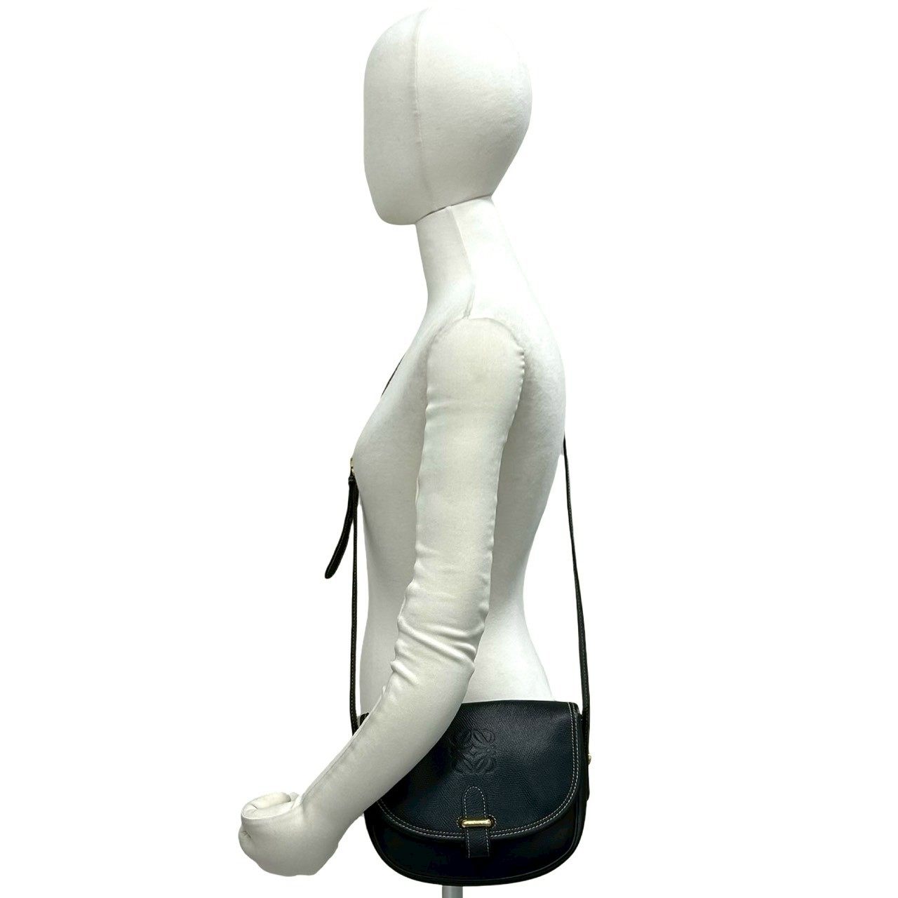 ロエベ レザーショルダーバッグ
