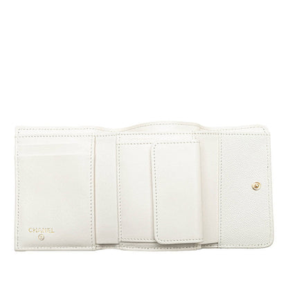 シャネル ココマーク ビジュー マトラッセ キャビアスキン 三つ折り財布