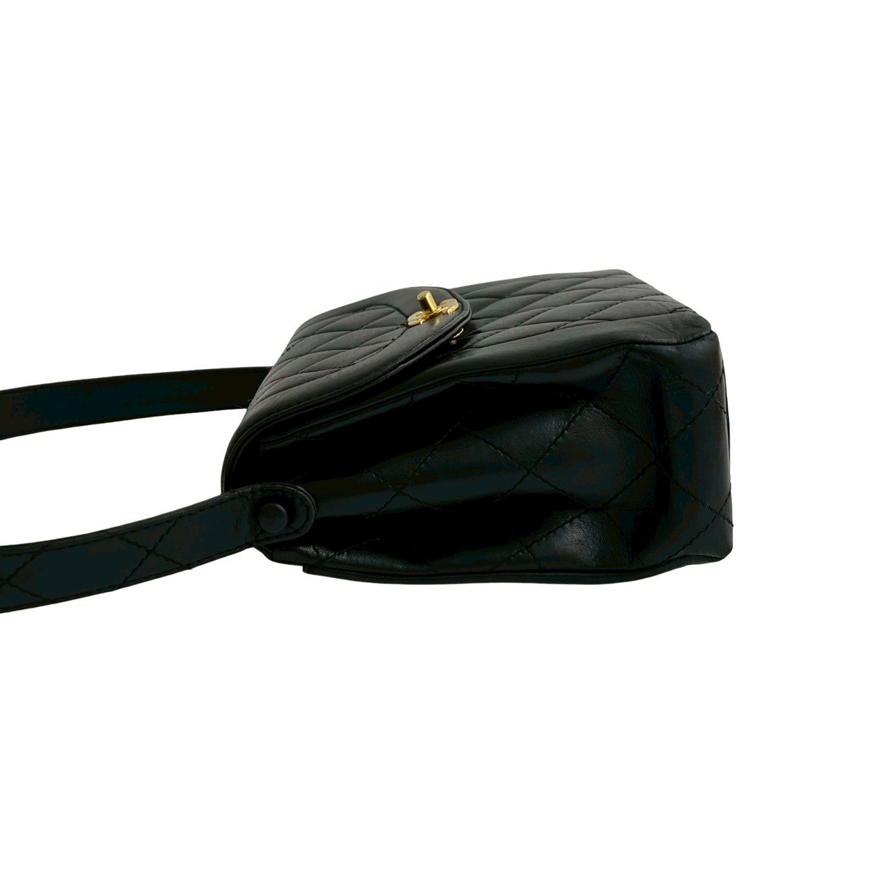 シャネル ダイアナ フラップ ラムスキン ショルダーバッグ