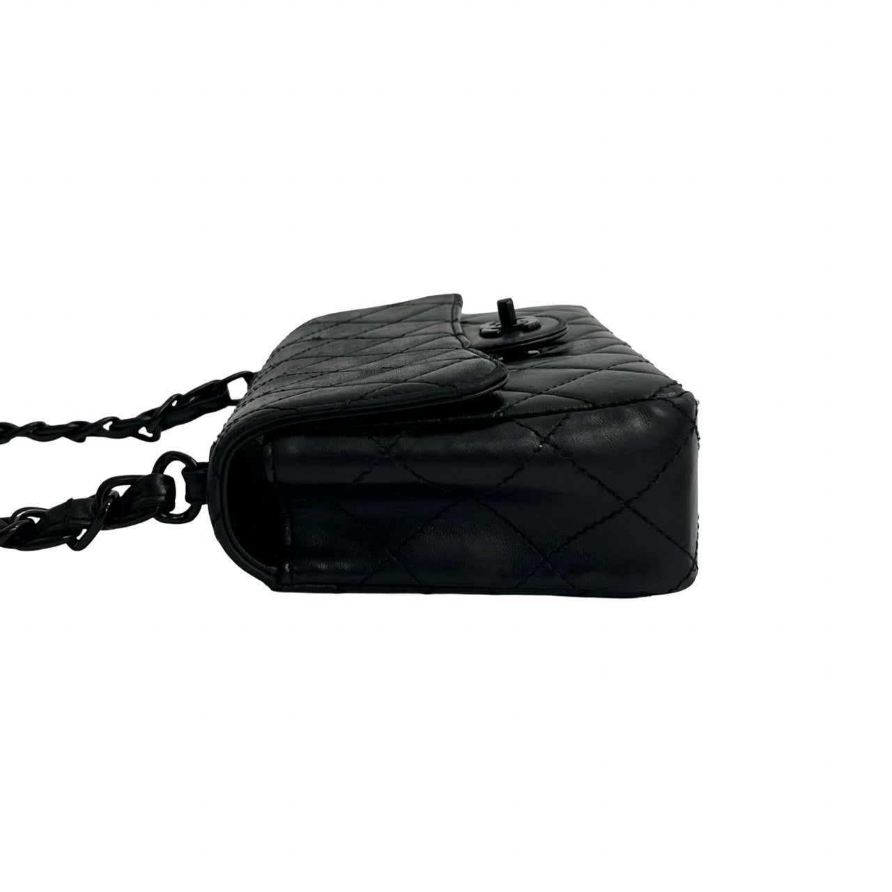 シャネル マトラッセ ラムスキン ショルダーバッグ