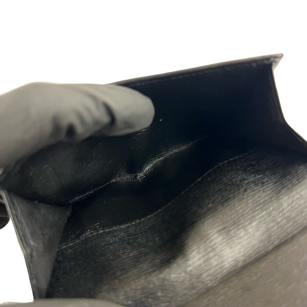 グッチ レザー二つ折り財布