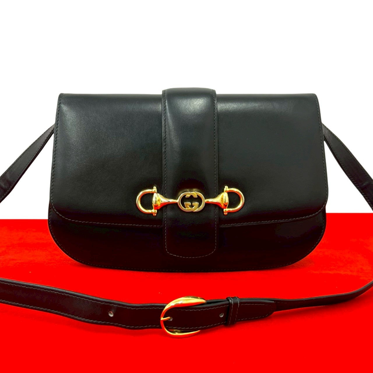 グッチ レザーショルダーバッグ