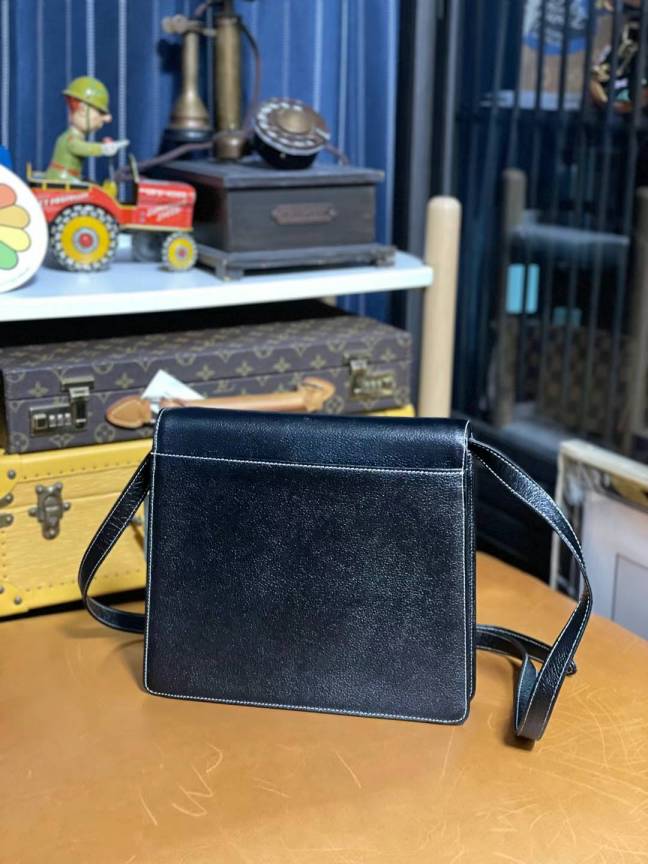 イヴサンローラン レザーショルダーバッグ