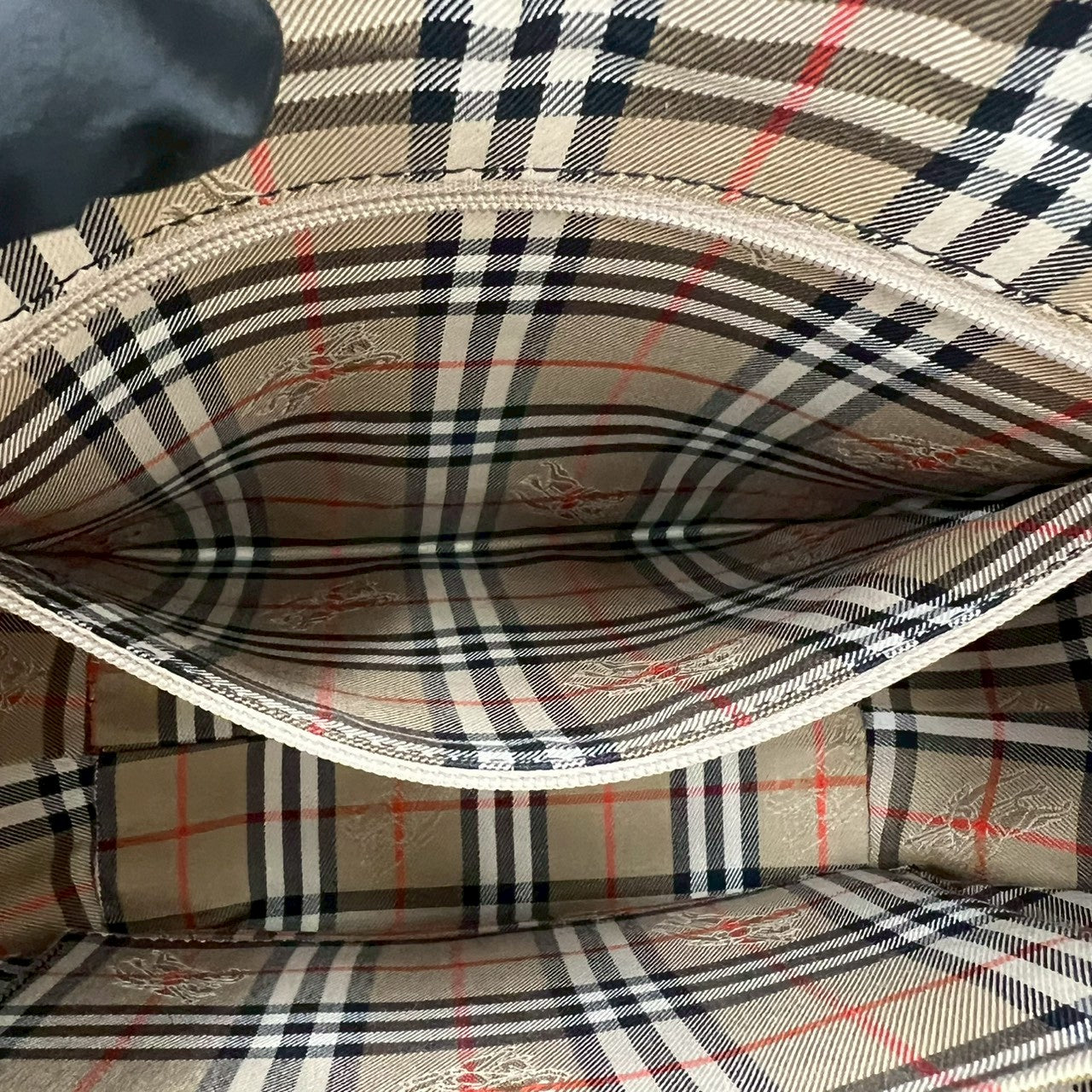 バーバリー レザーショルダーバッグ