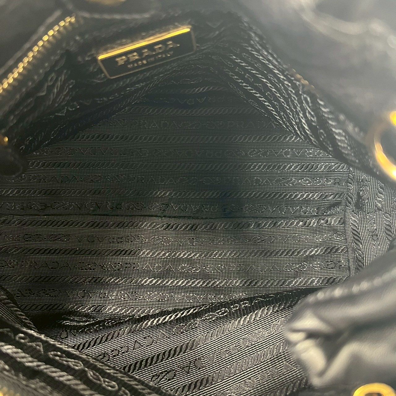 プラダ レザー2wayバッグ