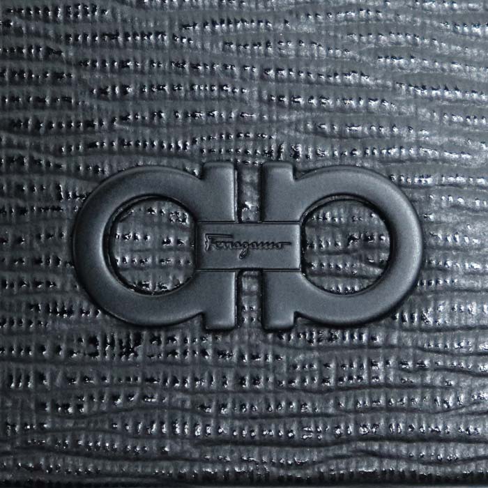 サルヴァトーレ フェラガモ ガンチーニ カードケース