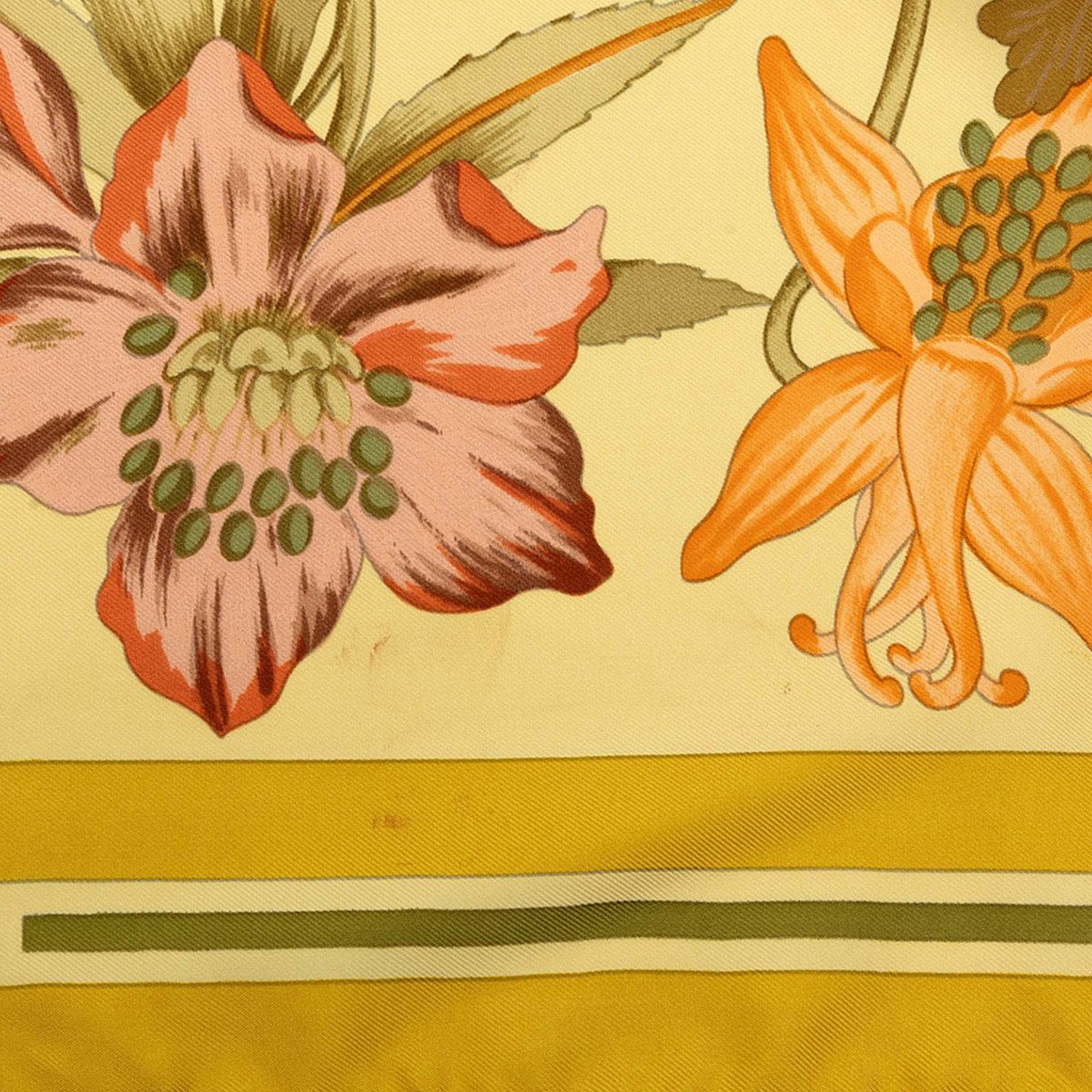 エルメス カレ90 Fleurs d'Hellade シルクスカーフ