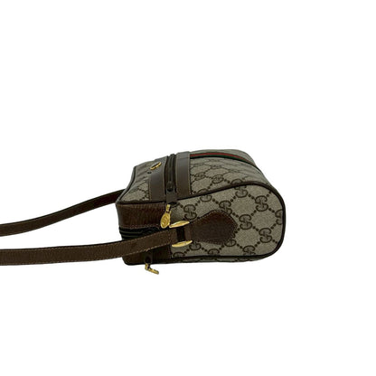 グッチ GG PVC レザーショルダーバッグ