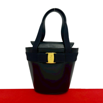 サルヴァトーレ フェラガモ レザーハンドバッグ