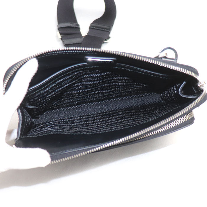 プラダ Re-Nylon サフィアーノレザー ショルダーバッグ