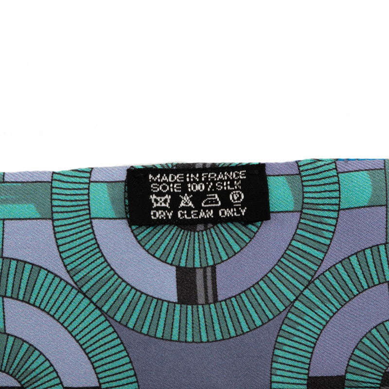 エルメス エプロン・ドール シルクスカーフ