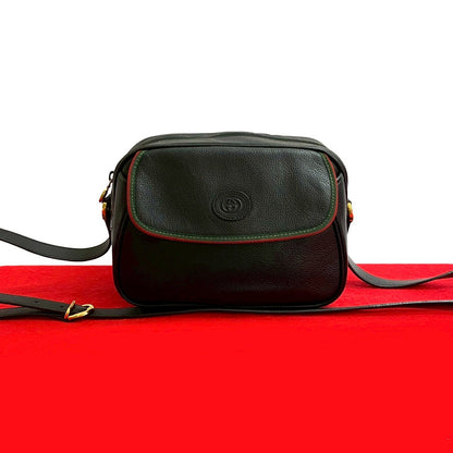 グッチ レザー ショルダーバッグ