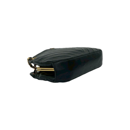 シャネル ココマーク Vステッチ ラムスキン ショルダーバッグ