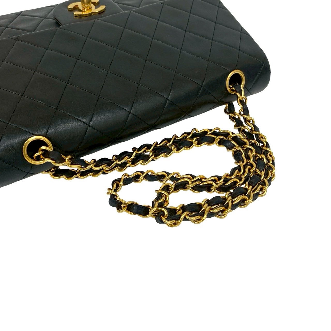 シャネル マトラッセ ラムスキン ショルダーバッグ