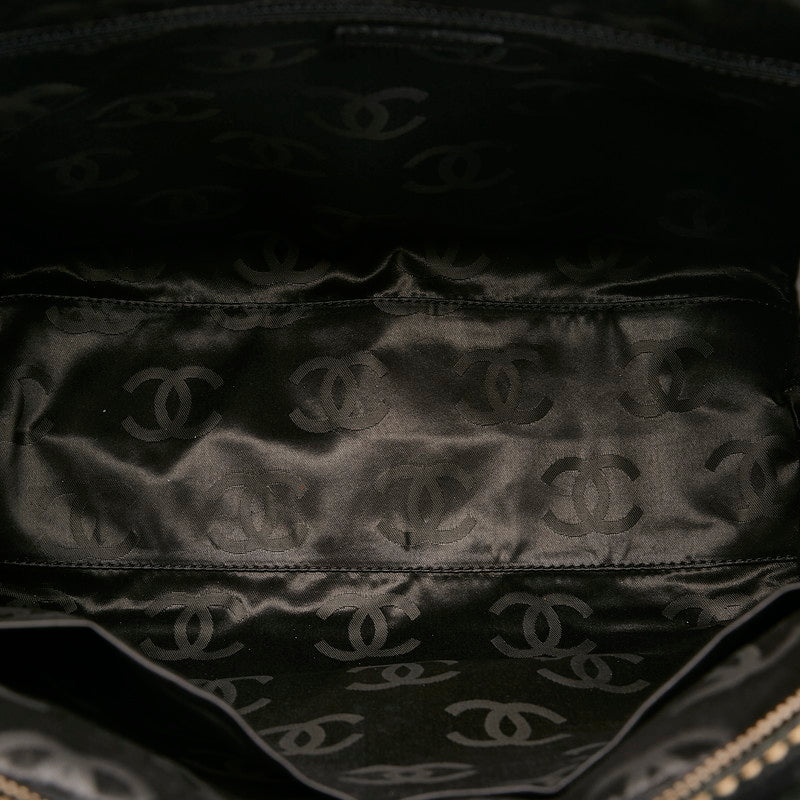 シャネル レザー マトラッセ ワイルド ステッチ ハンドバッグ