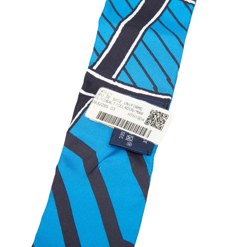 エルメス JEU DE SOIE UNIFORME シルクスカーフ