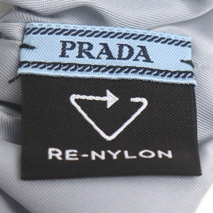 プラダ Re Nylon シュシュ
