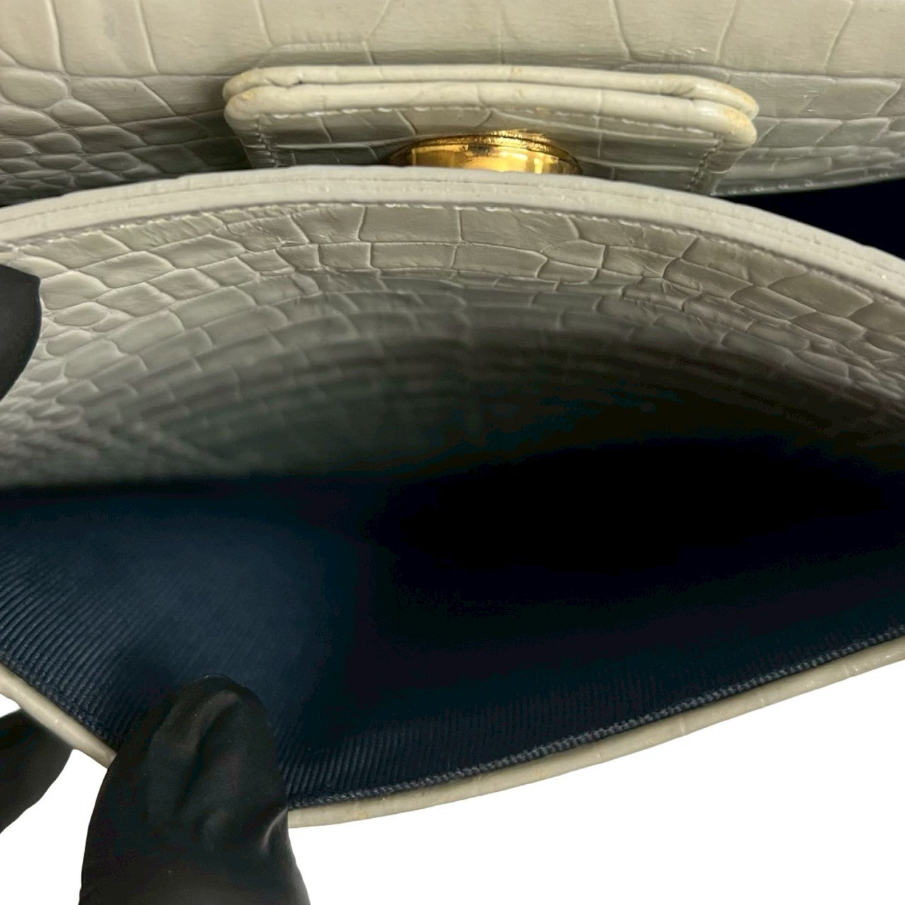 イヴ・サンローラン レザーハンドバッグ