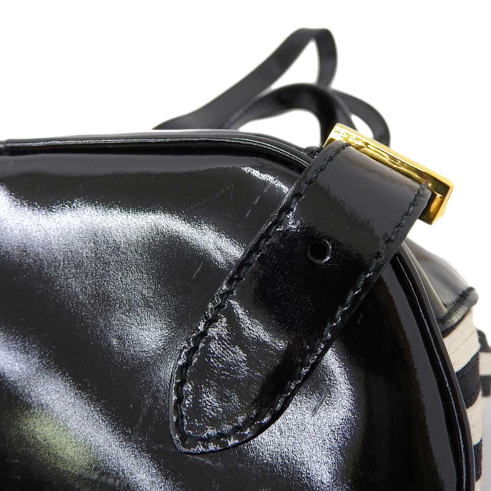 サルヴァトーレ フェラガモ ストライプ バックパック 黒白