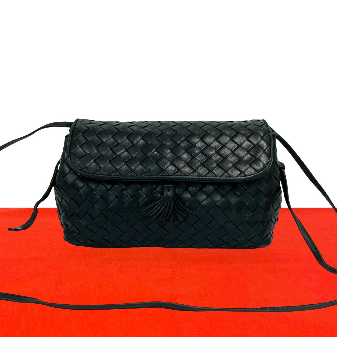 ボッテガヴェネタ イントレチャート レザー ミニショルダーバッグ