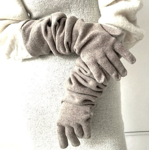ベースレンジ WHIT GLOVES リサイクルカシミヤ 手袋