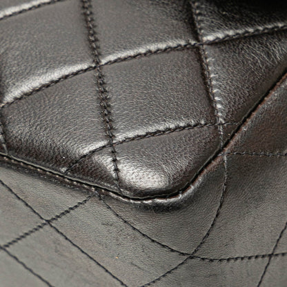 シャネル トップ ハンドル ラムスキン ハンドバッグ