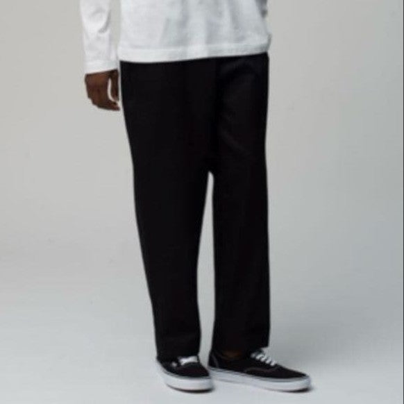 ブルックスブラザーズ Hudson Classic Twill チノパンツ