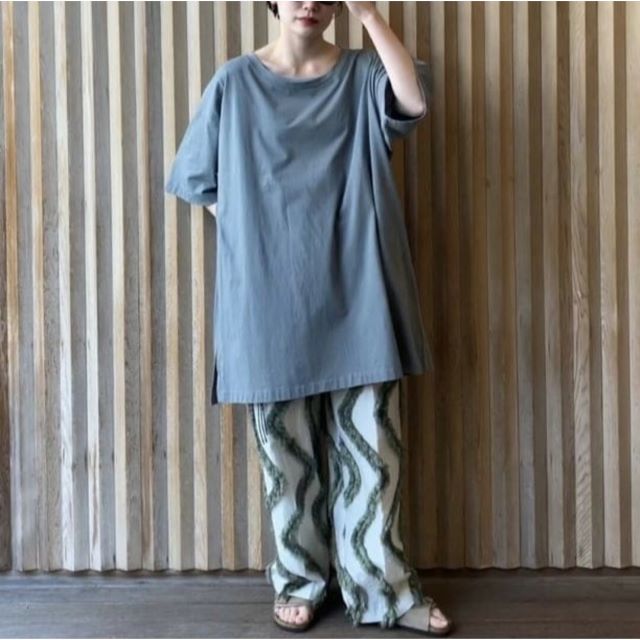 Pilgrim Surf+Supply Eden スリット Tシャツ