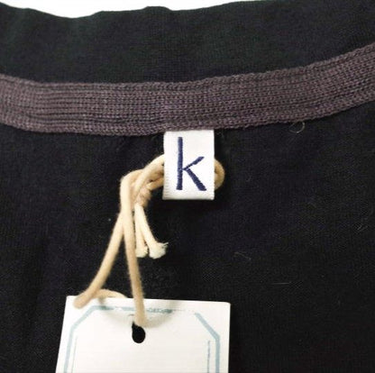 koko コットンVネックTシャツ